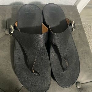 Black FitFlop sandals with 1.75” heel